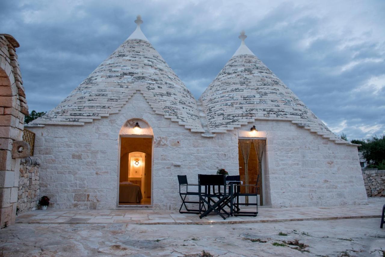 Trullo Cinquenoci Suite Locorotondo Eksteriør billede