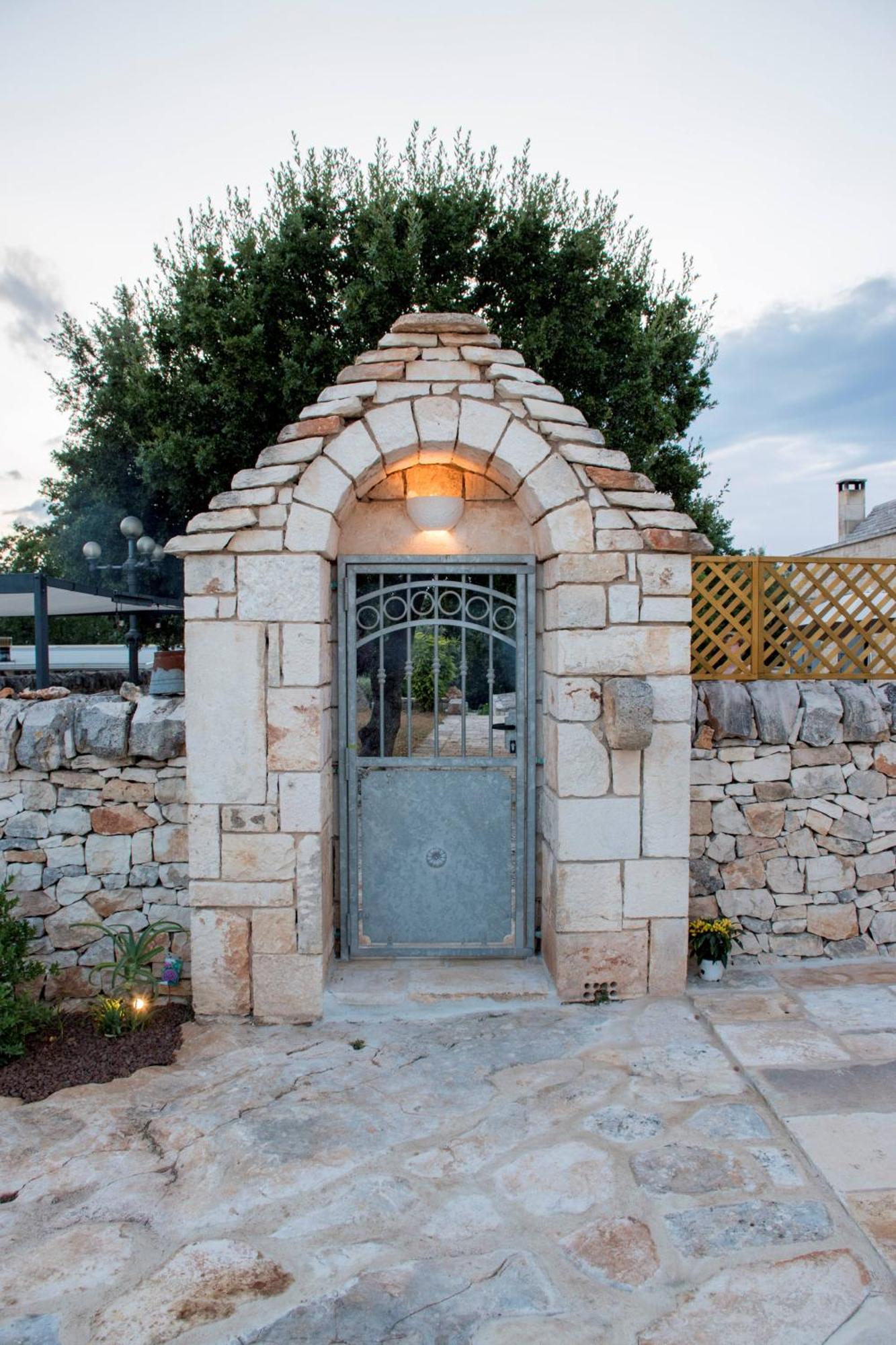 Trullo Cinquenoci Suite Locorotondo Eksteriør billede